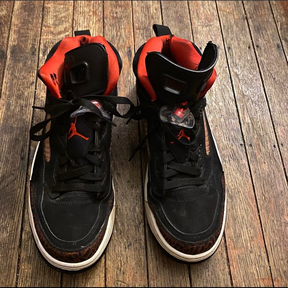 Jordan’s size 10.5 Men